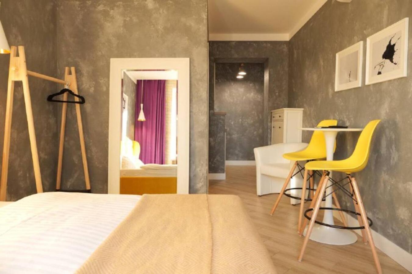 Freedom Apartments In City Center Киев Экстерьер фото