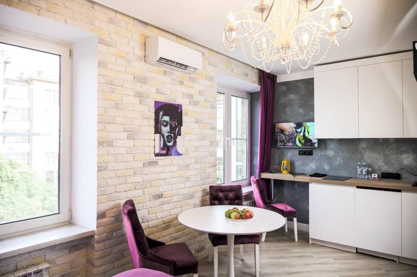 Freedom Apartments In City Center Киев Экстерьер фото