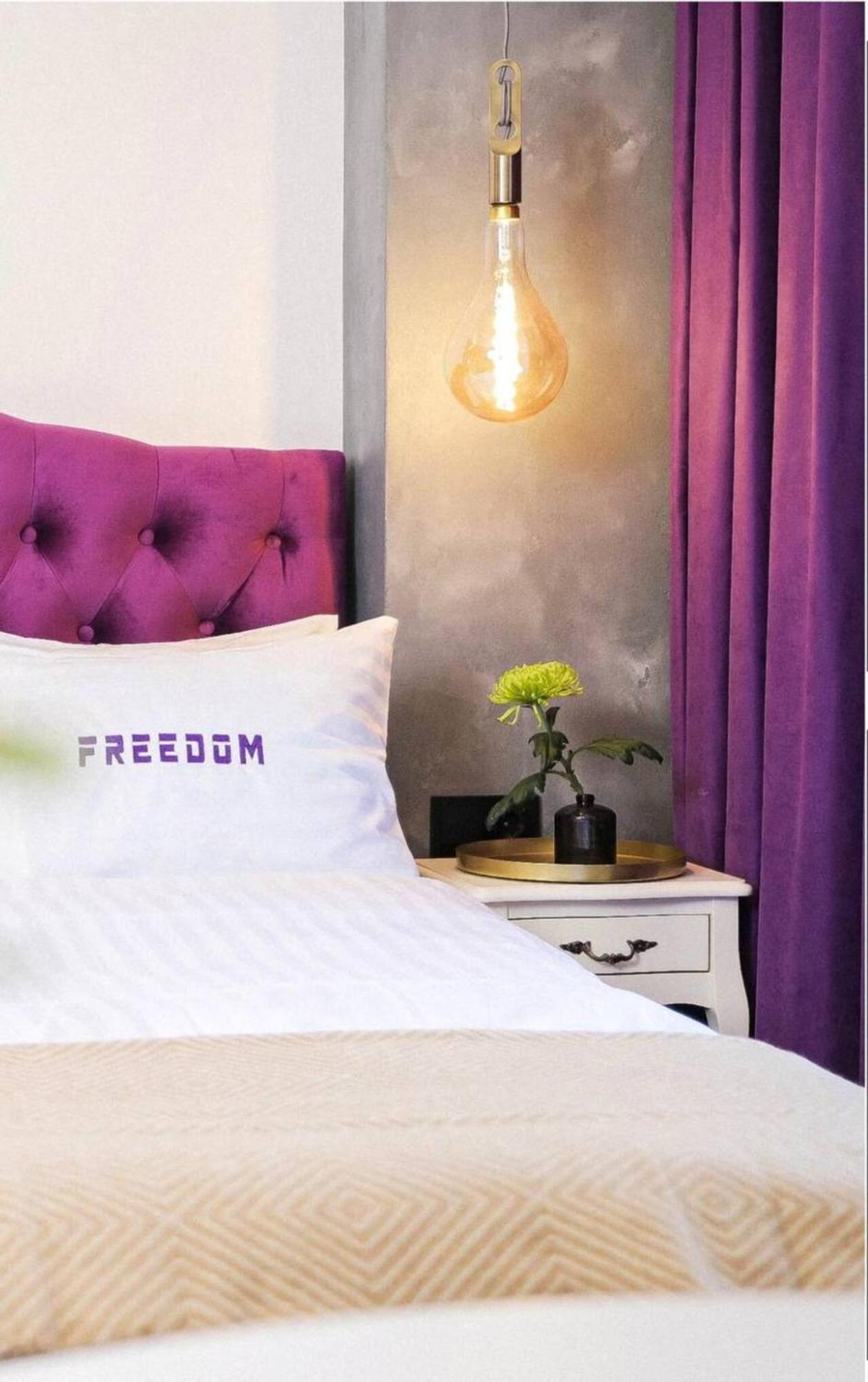 Freedom Apartments In City Center Киев Экстерьер фото